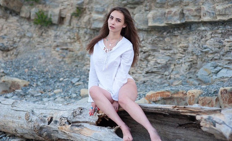 Фаина, 22